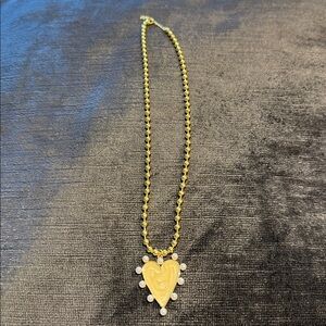 Treasure Jewels Gold-Toned Necklace with Pearlized Heart Pendant NWOT